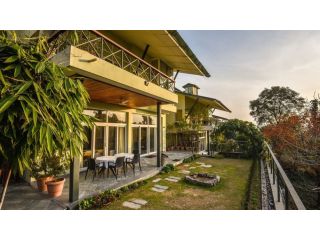 luxury-villas-in-palampur-for-rent-small-0