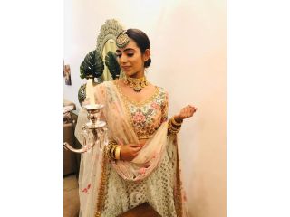 shweta-beauty-studio-bridal-makeup-artist-in-delhi-small-4