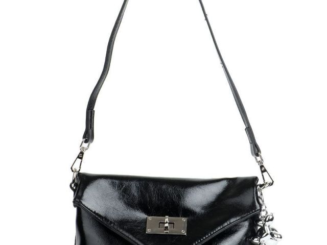best-date-night-bags-for-women-twirl-and-tote