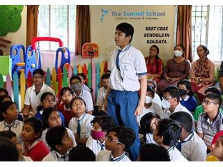 best-cbse-schools-in-kolkata-summit-school-admission-small-0