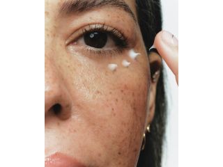 under-eye-cream-for-wrinkles-small-0
