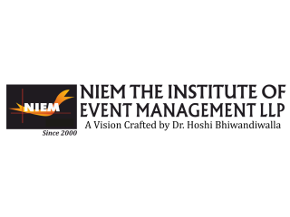 how-to-become-event-manager-small-0