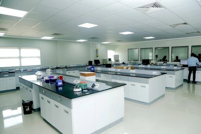 pharma-lab-furniture-clean-room-equipment-supplier-in-india-big-0