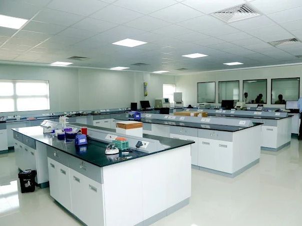 pharma-lab-furniture-clean-room-equipment-supplier-in-india