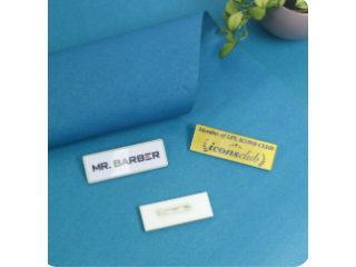 lapel-pins-a-timeless-accessory-with-modern-branding-power-small-0