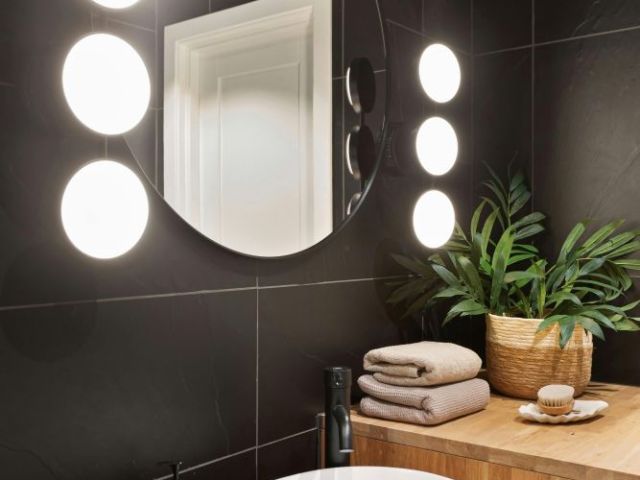 premium-glass-mirror-for-elegant-home-styling