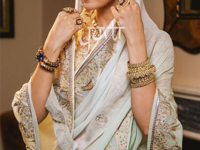 authentic-rajputi-poshak-for-women-traditional-rajasthani-outfits