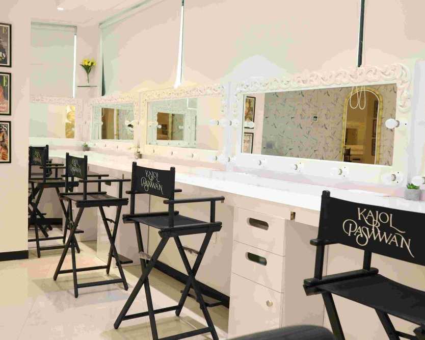 learn-makeup-artistry-in-mumbai-today