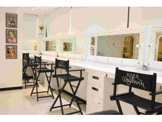 learn-makeup-artistry-in-mumbai-today-small-0