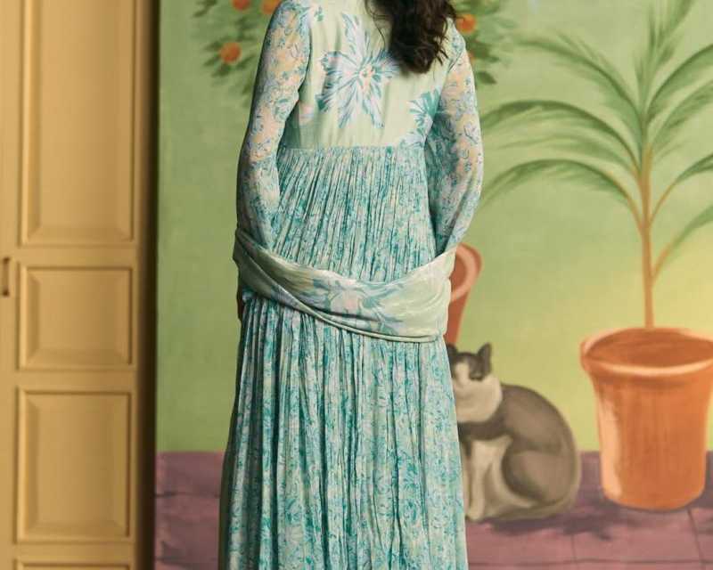 elegant-rakhi-outfits-for-women-festive-collection