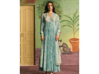 elegant-rakhi-outfits-for-women-festive-collection-small-4