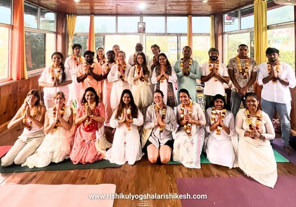 200-hour-yoga-teacher-training-in-rishikesh-big-0