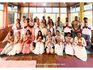 200-hour-yoga-teacher-training-in-rishikesh-small-0