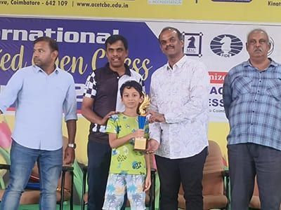 intermediate-chess-classes-in-chennai-professional-tutors-big-0