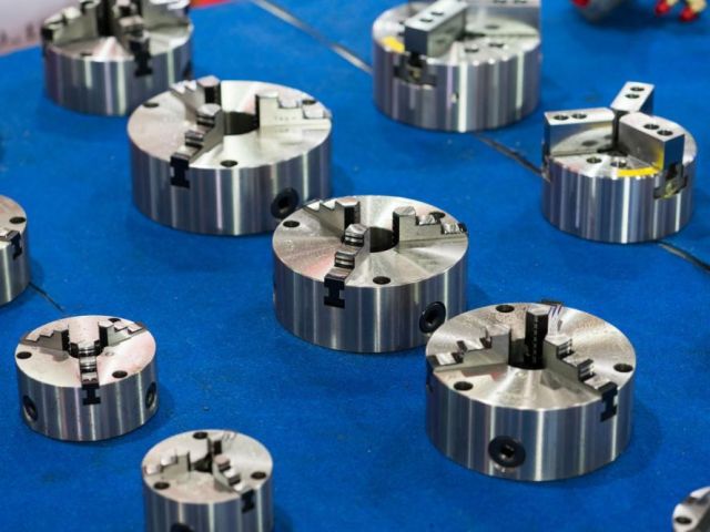 cnc-lathe-chuck-guindy-machine-tools-classified-ads-content
