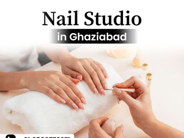 nail-studio-in-ghaziabad-for-trendy-nail-art-and-care