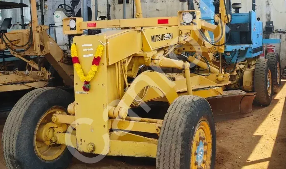 affordable-used-motor-grader-solutions-for-construction-projects-big-0