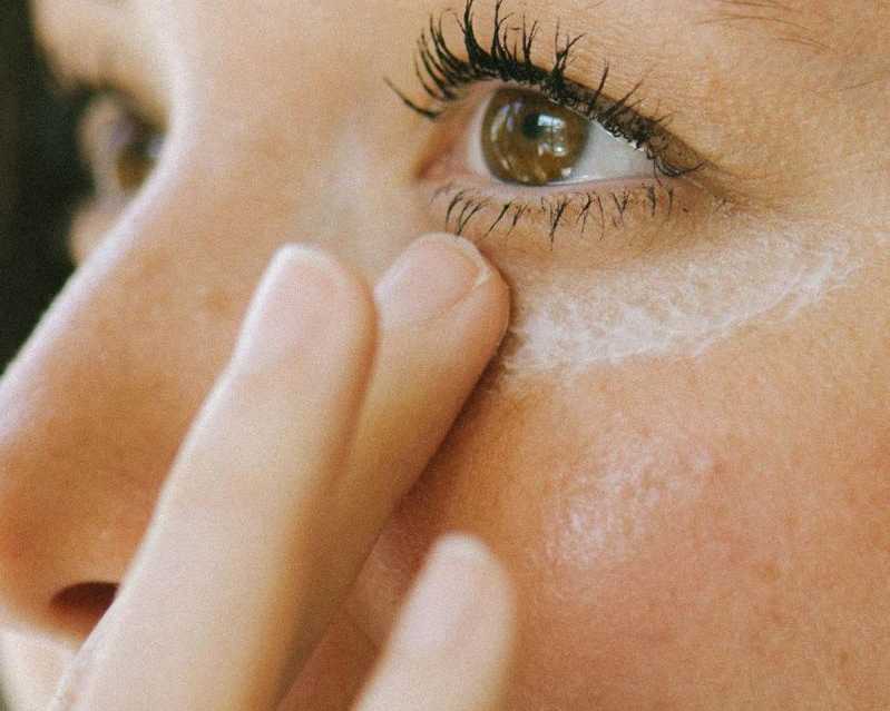 ayurvedic-eye-cream-for-daily-eye-care