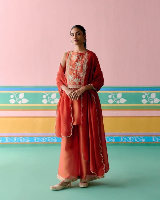 get-elegant-embroidered-kurta-sets-for-every-occasion-big-1