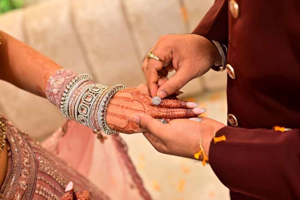 elegant-engagement-photography-services-prabhakar-studio-big-0