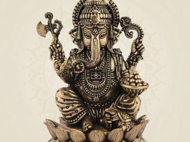 buy-brass-ganesha-idol-handmade-auspicious