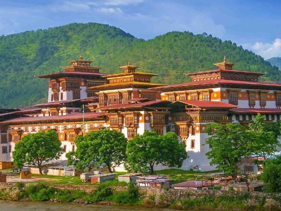 bhutan-tour-package-from-mumbai