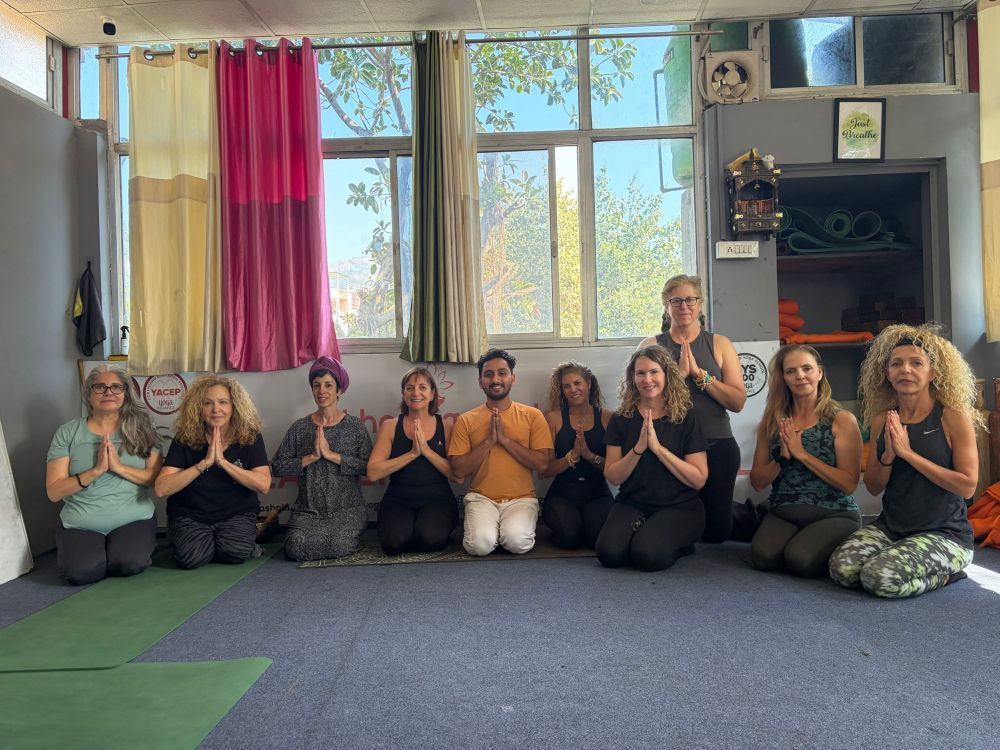 200-hour-yoga-teacher-training-rishikesh-big-0