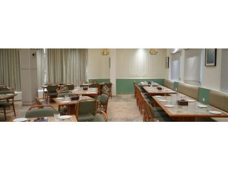 bhavani-hotel-best-restaurant-in-dahod-for-family-dining-small-0