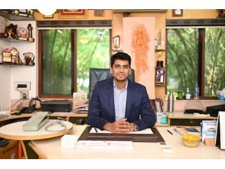 dr-aditya-m-gupta-best-urologist-in-ahmedabad-small-0