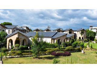 experience-serenity-at-luxury-resort-in-jim-corbett-small-0