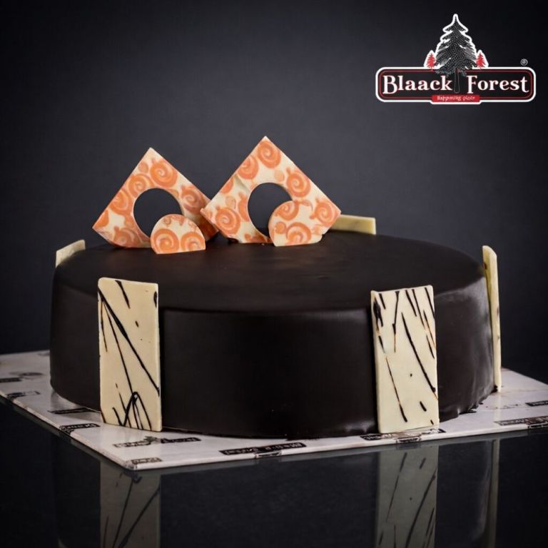 fresh-and-customized-birthday-cakes-in-tirunelveli-big-0