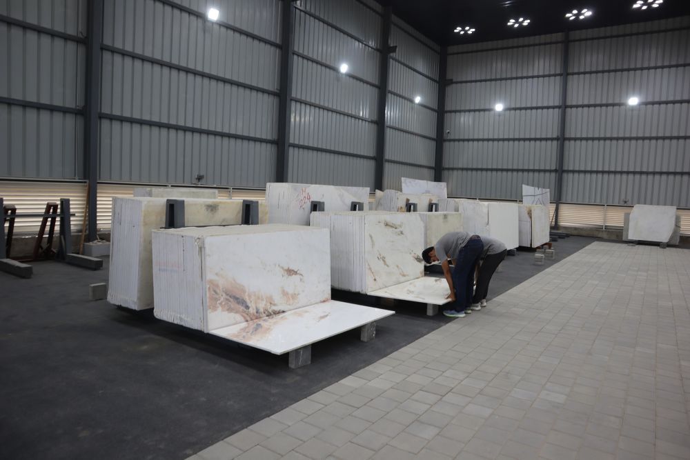 best-imported-marble-dealer-in-kishangarh-stonefields-big-1
