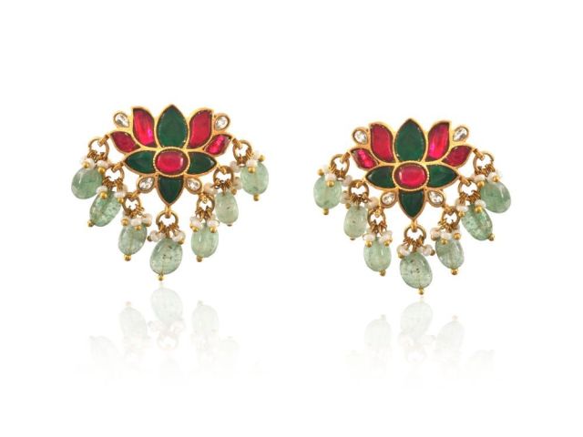 elegant-kundan-stud-earrings-stunning-ethnic-style