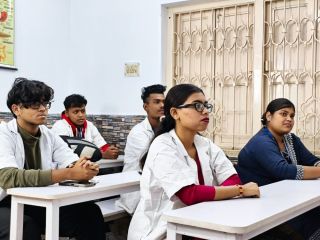 best-diploma-in-optometry-course-admissions-open-small-0