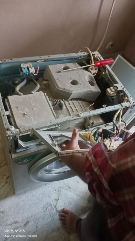 professional-washing-machine-repair-services-in-ruby-kolkata-big-0