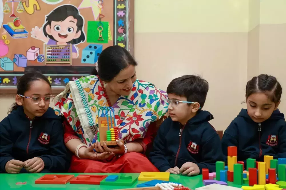 pre-primary-schools-in-gurgaon-dharav-high-school-gurugram-big-0
