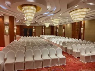 premium-wedding-hall-reception-venue-in-omr-chennai-small-1