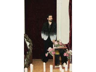 designer-suits-for-men-small-2