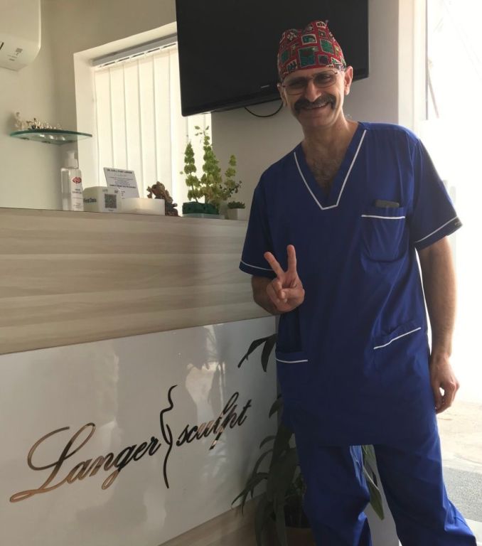 leading-plastic-surgeon-in-delhi-advanced-procedures-big-0