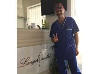 leading-plastic-surgeon-in-delhi-advanced-procedures-small-0