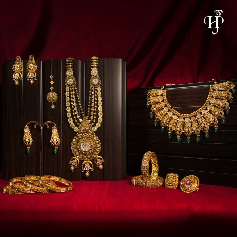 traditional-necklace-for-women-big-0
