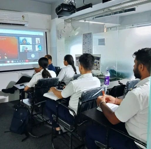 start-your-pilot-career-with-the-best-cpl-classes-in-patna-big-0