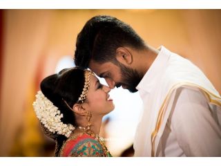 capture-beautiful-moment-with-a-wedding-photographer-in-mysore-small-1