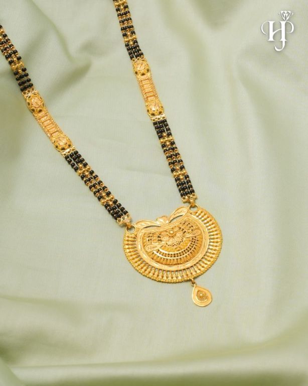 gold-mangalsutra-design-big-0