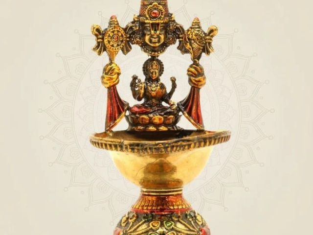 brass-diya-for-pooja-elegant-traditional