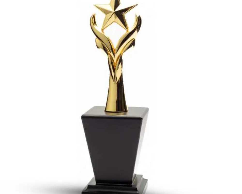 metal-star-trophies-quapri
