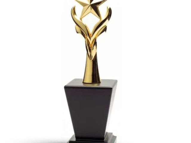 metal-star-trophies-quapri