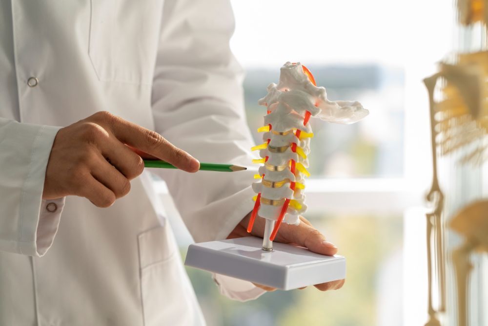 spine-specialist-in-mumbai-for-back-dr-rakesh-dhake-zenspine-big-1