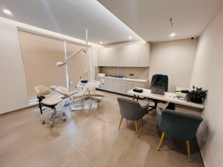 best-dental-clinic-in-kottakkal-complete-smile-dental-care-small-2