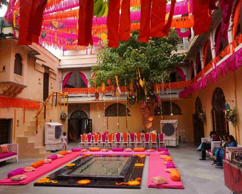 luxury-destination-fort-wedding-in-udaipur-fern-bambora-fort